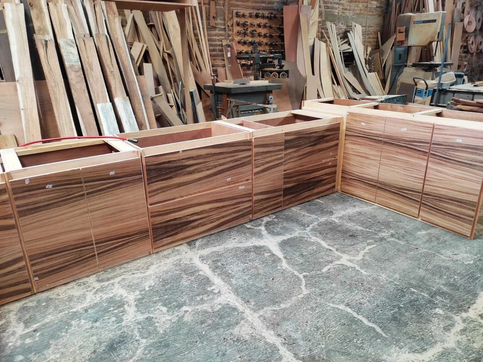 Nuestro taller - Frentes y ensambles de madera